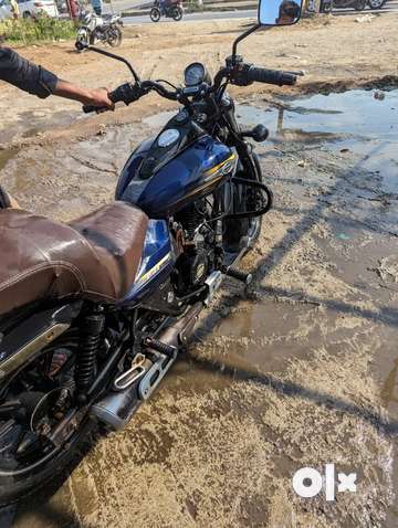 Bajaj Avenger 150 cc with new rear tyre and battery and modified