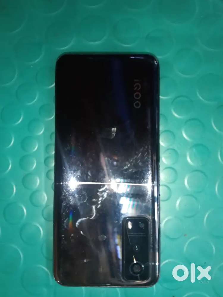 IQue new brand good condition phone
