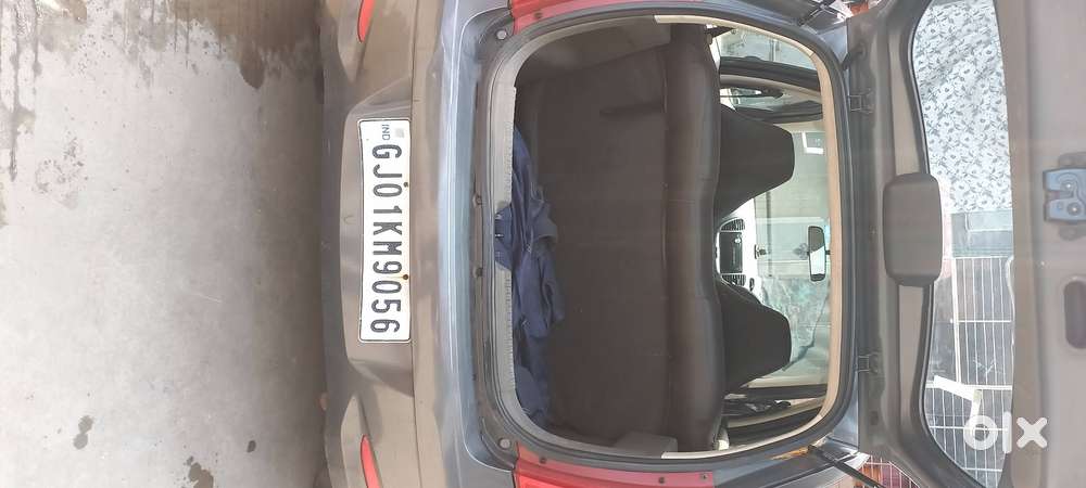 Hyundai I10 Era 1.0 (2011) – Well Maintained  Ahmedabad
