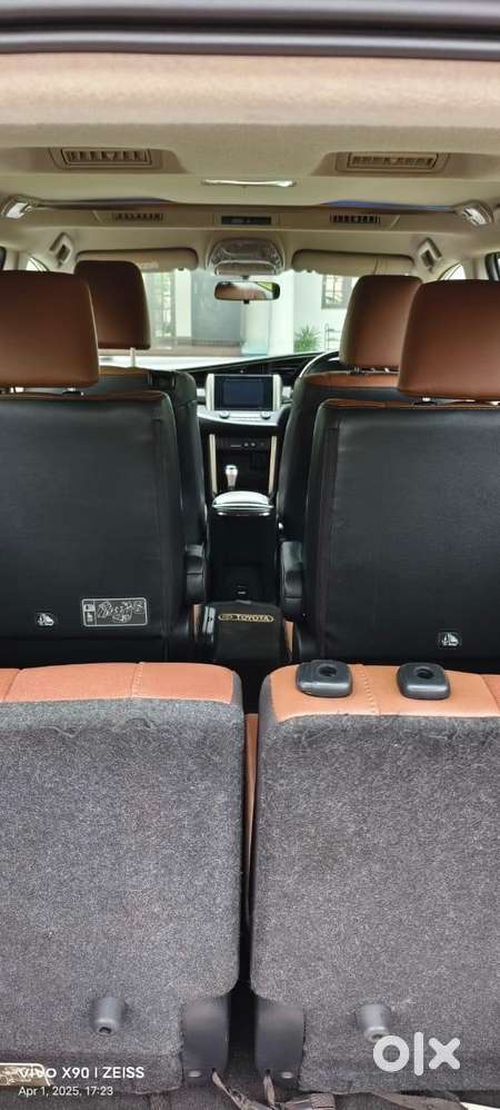 Toyota Innova Crysta 2.8 Zx At, 2016, Diesel