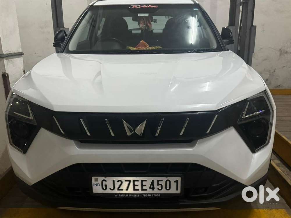 Mahindra Xuv 3xo 2024 Diesel Well Maintained