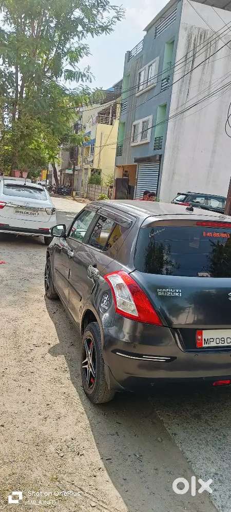 Maruti Suzuki Swift 2015 Diesel 82195 Km Driven.all Variant On