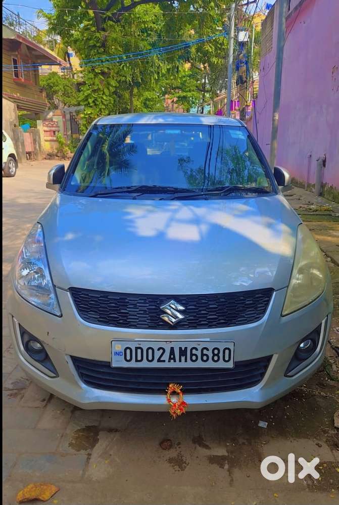 Maruti Suzuki Swift Vxi + Manual, 2017, Petrol