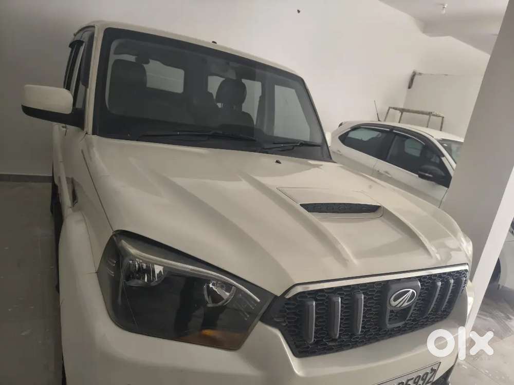 Mahindra Scorpio 2016 Diesel 120300 Km Driven