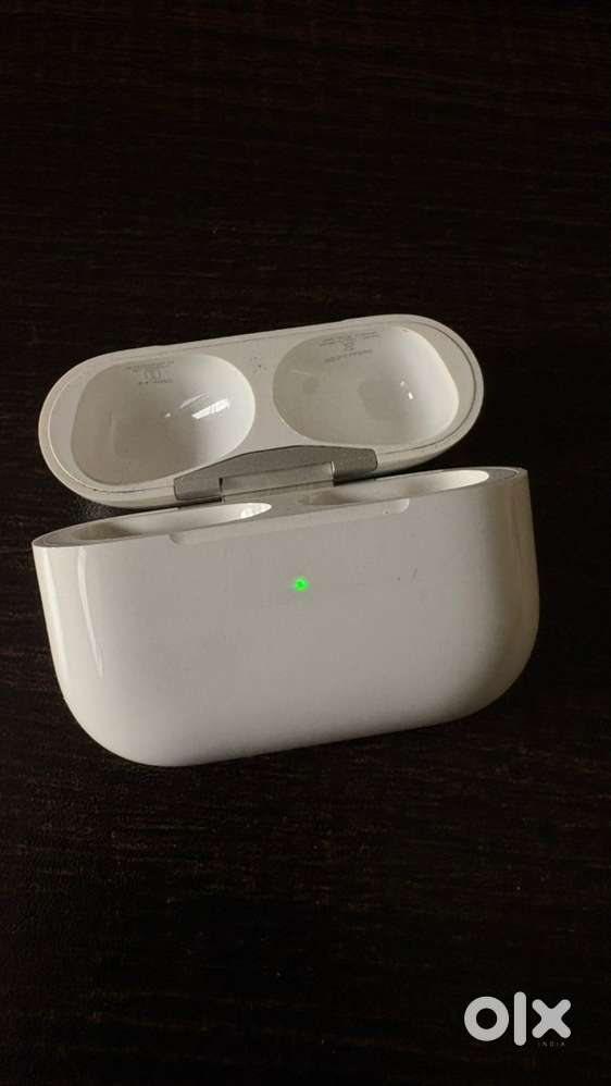 Airpods pro (case)