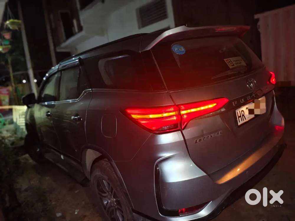 Fortuner  2019 Model  Owners 1 Petrol (m)