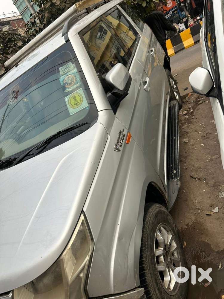 Mahindra Tuv 300 T8, 2016, Diesel