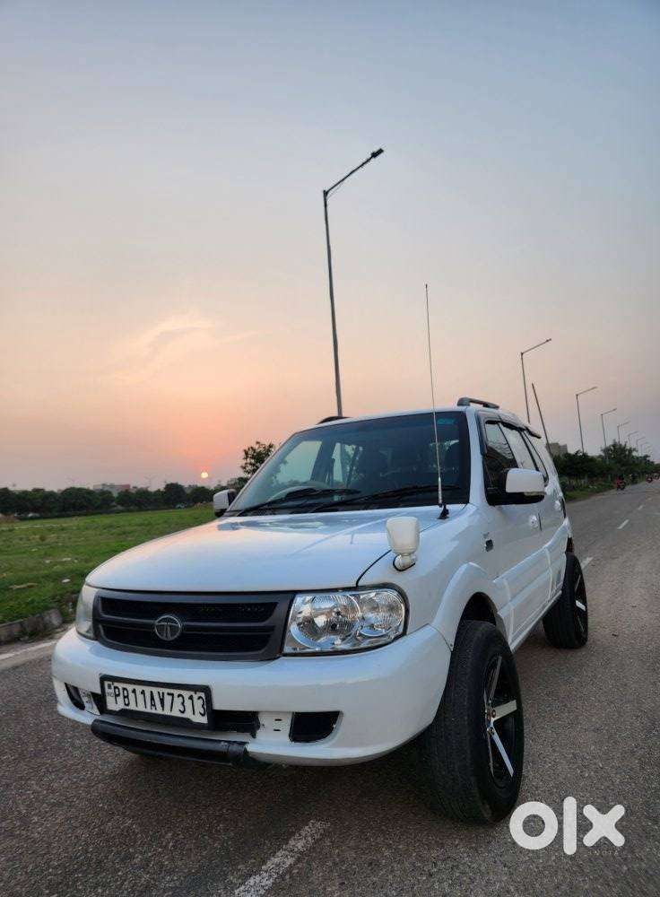 Tata Safari Dicor 2.2 Lx 4x2, 2011, Diesel