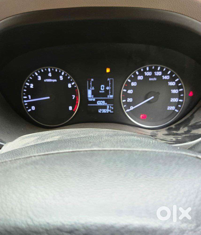 Hyundai I20 Petrol Asta Option, 2017, Petrol