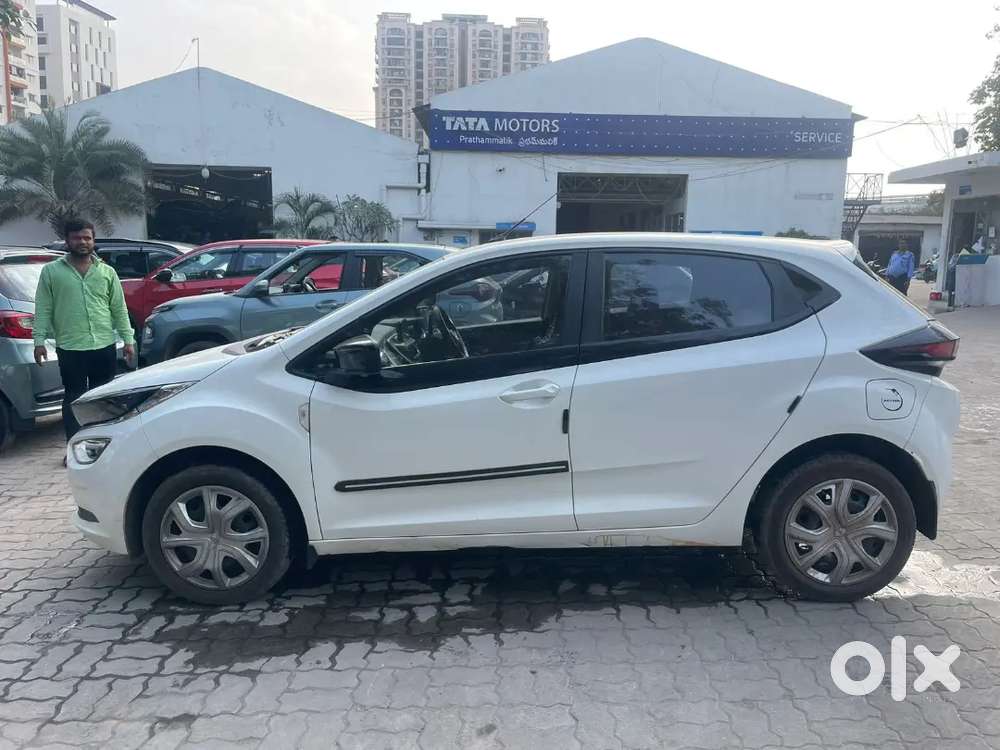 Tata Altroz 2022 Petrol 143000 Km Driven