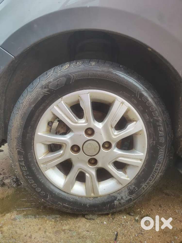 Tata Tiago Xz (petrol)