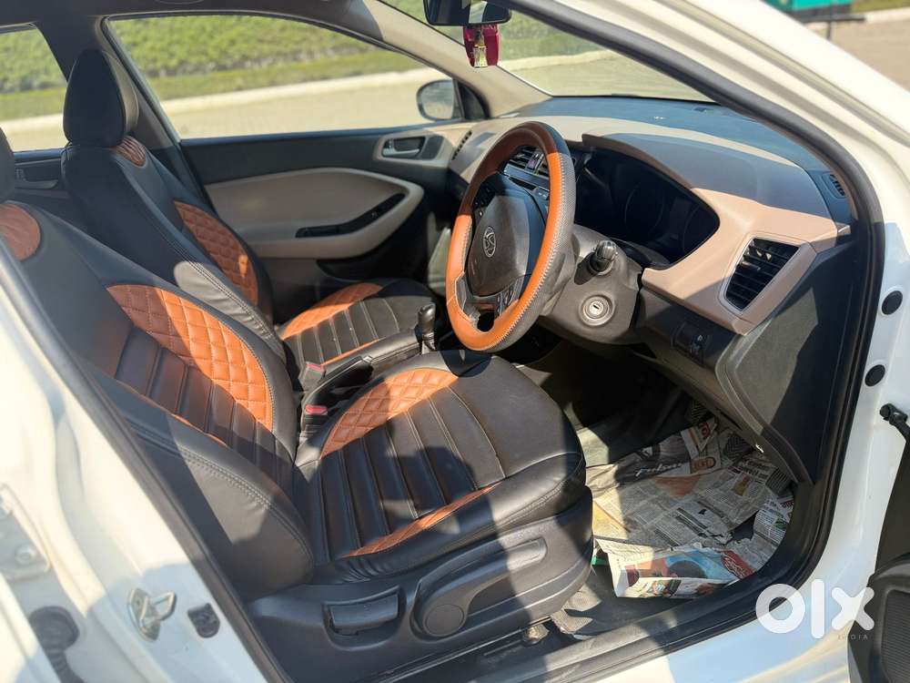 Hyundai I20 Sportz 1.2 Bs-iv, 2018, Petrol