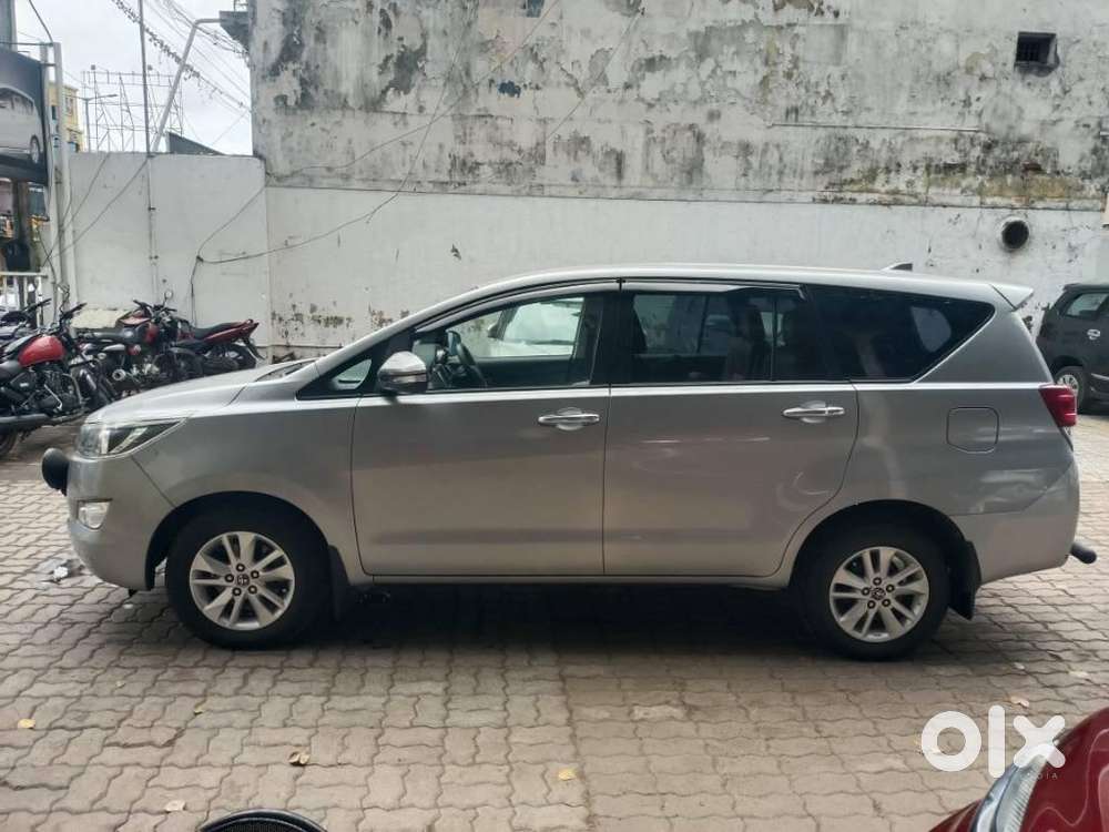 Toyota Innova Crysta 2.8 Gx At 7 Str, 2016, Diesel