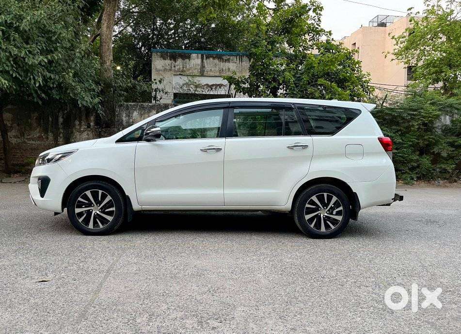 Toyota Innova Crysta [2020-ongoing] 2.4 Zx At 7 Str, 2022, Diesel