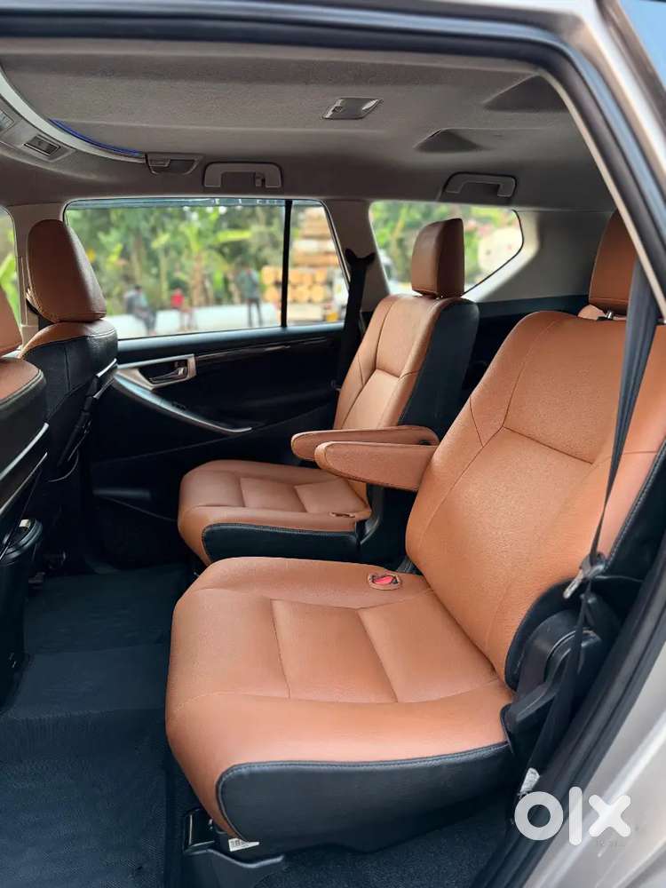 Toyota Innova Crysta