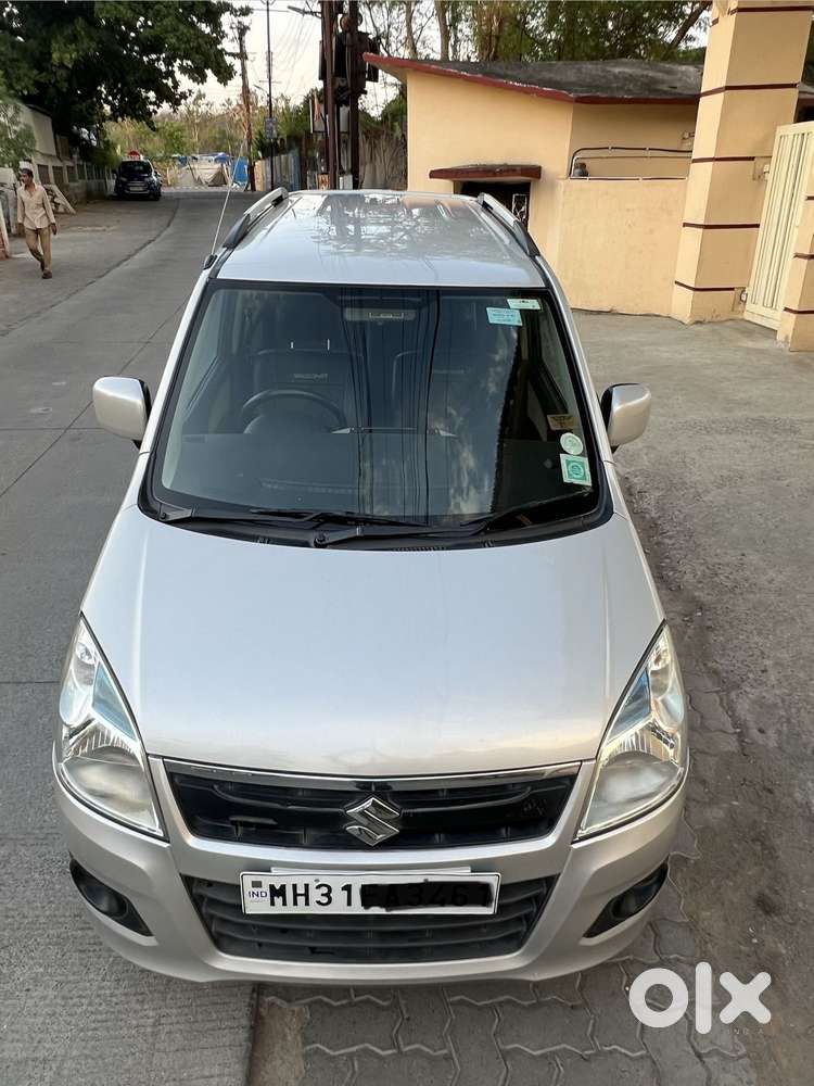 Maruti Suzuki Wagon R 1.0 Vxi Plus (o) Amt, 2017, Petrol