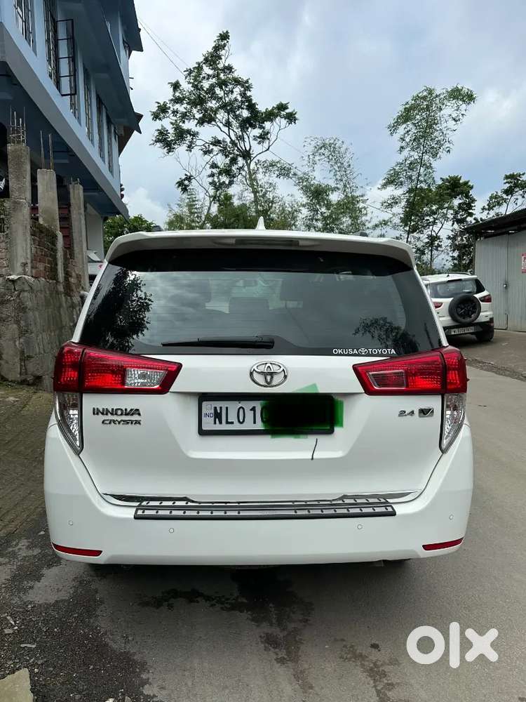 Toyota Innova Crysta 2.4v 2023