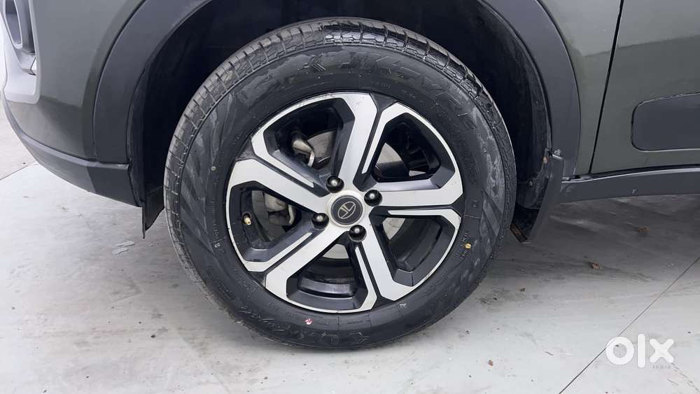 Tata Nexon Xz Plus (hs), 2022, Petrol