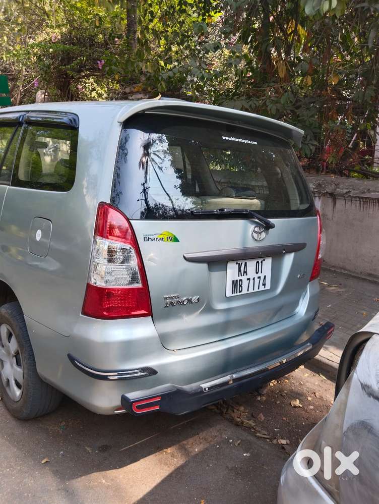 Toyota Innova 2.5 G (diesel) 8 Seater, 2006, Diesel