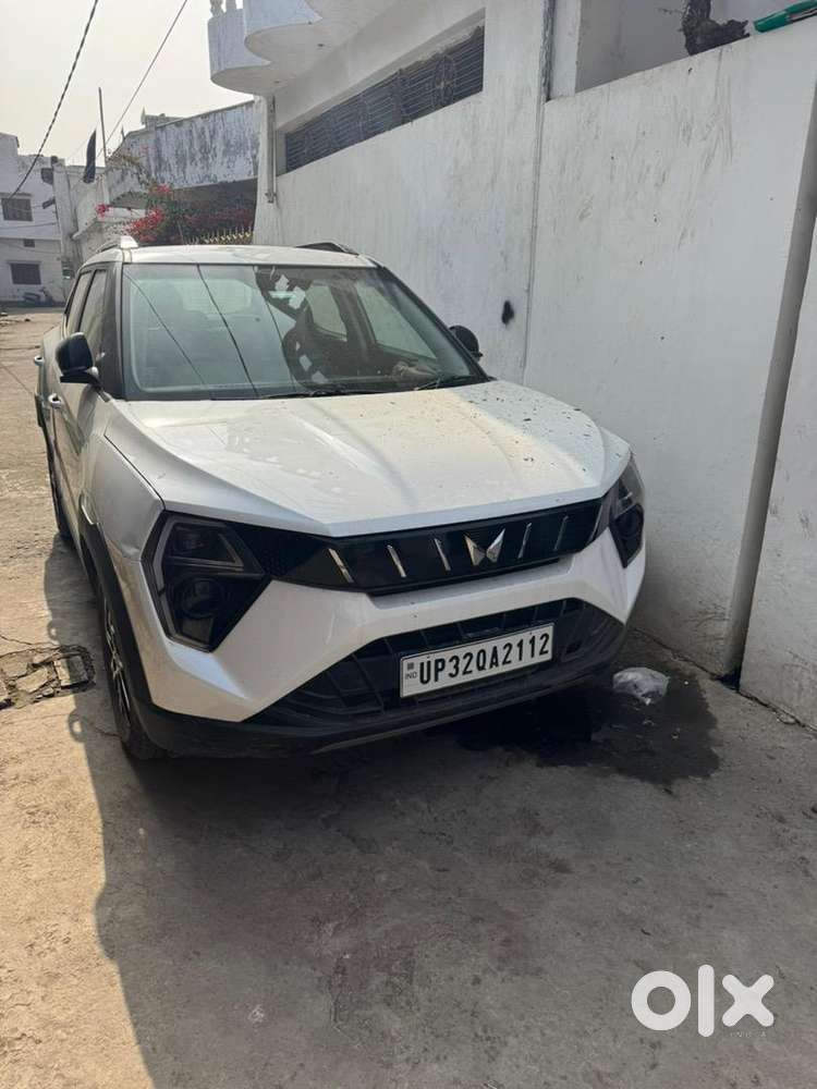 Mahindra Xuv 3xo 2024 Petrol Well Maintained
