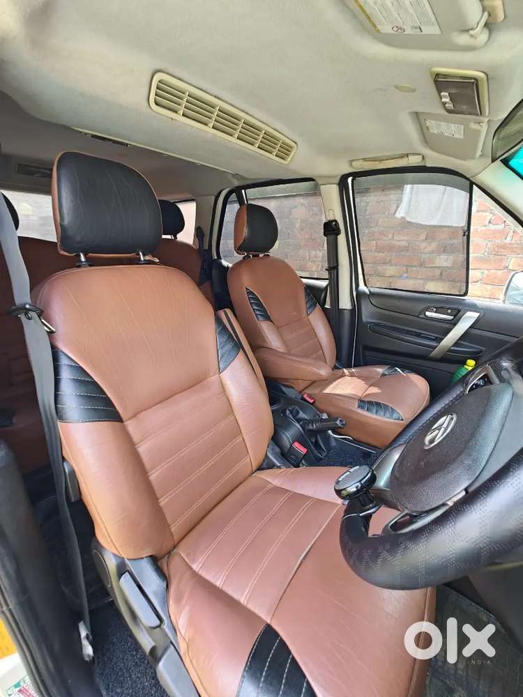 6 Gear Tata Safari Storme 2016