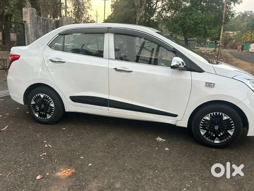 Hyundai Xcent 2018 Diesel 75620 Km Driven