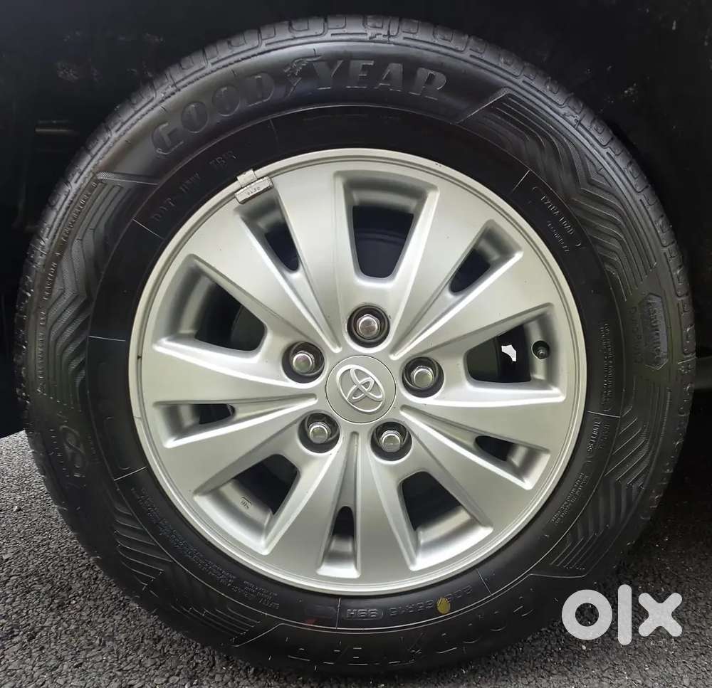 2011 Toyota Innova Diesel Vx, Just 36000 Kilometers Driven