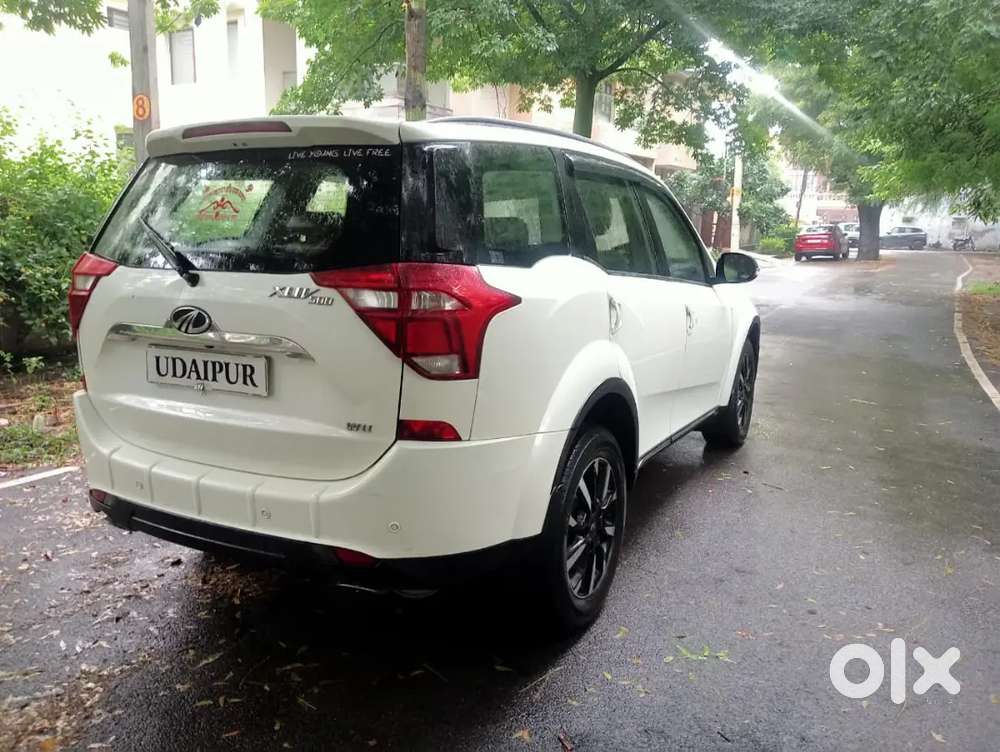 Mahindra Xuv500 W11 Sunroof  2019 Diesel  30000 Km Drivenrj27