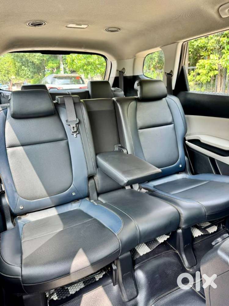 Kia Carens G 1.5 6mt Premium (o) 7-seater, 2025, Diesel