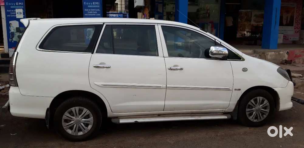 Toyota Innova 2010