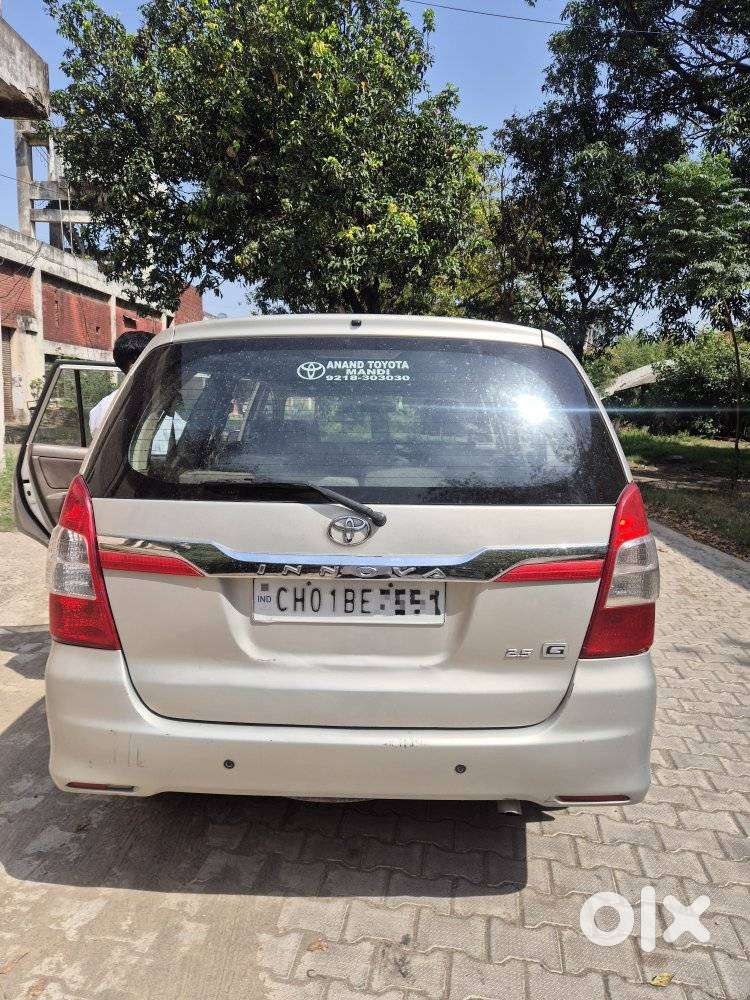 Toyota Innova 2.5 G (diesel) 8 Seater, 2015