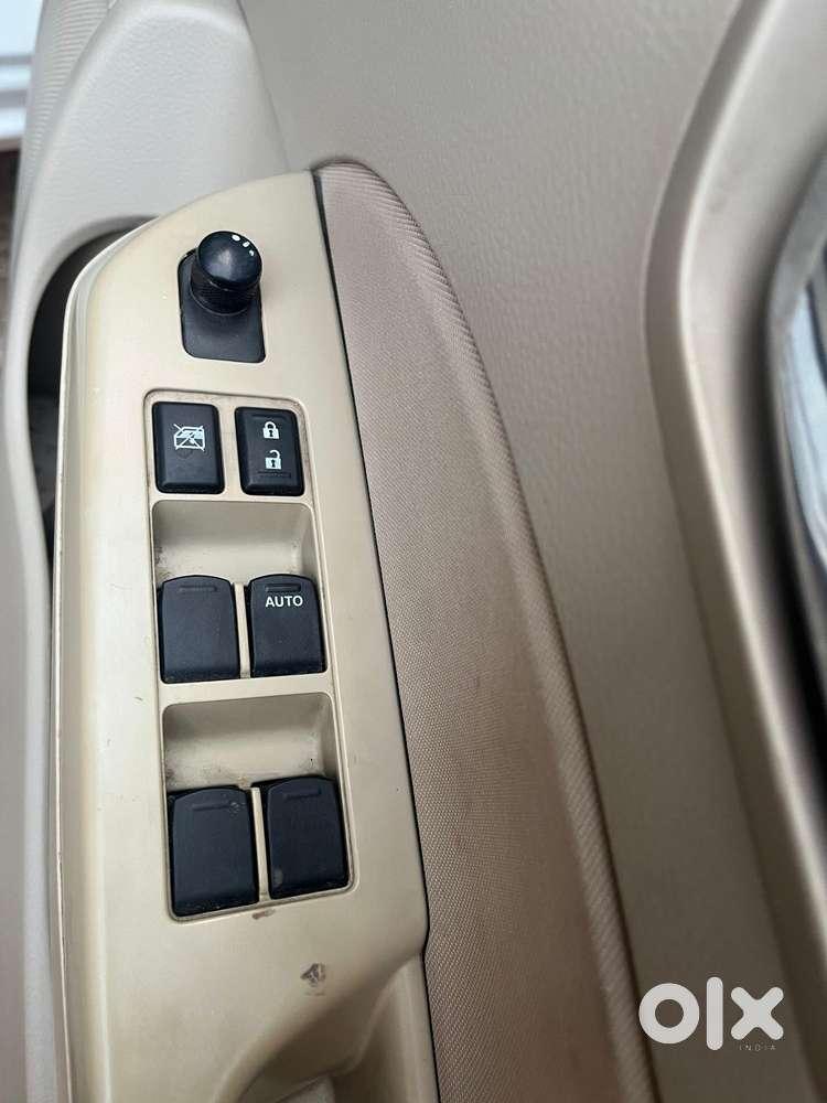 Maruti Suzuki Swift Dzire Vxi Optional, 2012, Cng & Hybrids