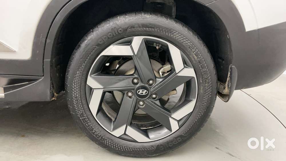 Hyundai Alcazar 2.0 Signature (o) Petrol At 7 Str, 2022, Petrol