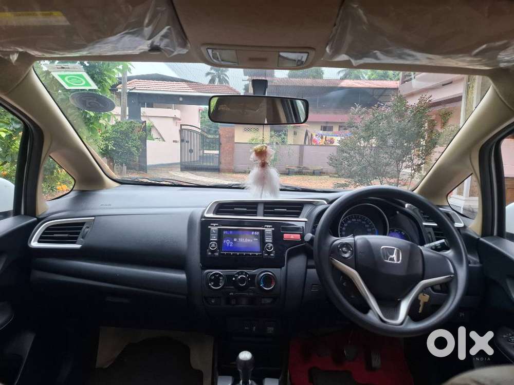 2015 Honda Jazz Sv Petrol