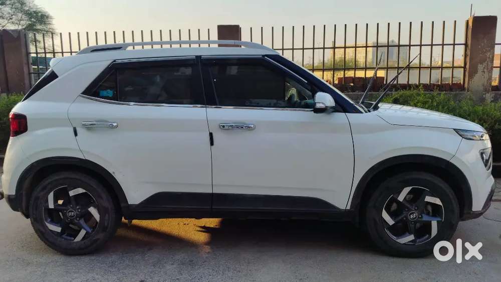 Hyundai Venue 2020 Diesel 70000 Km Driven
