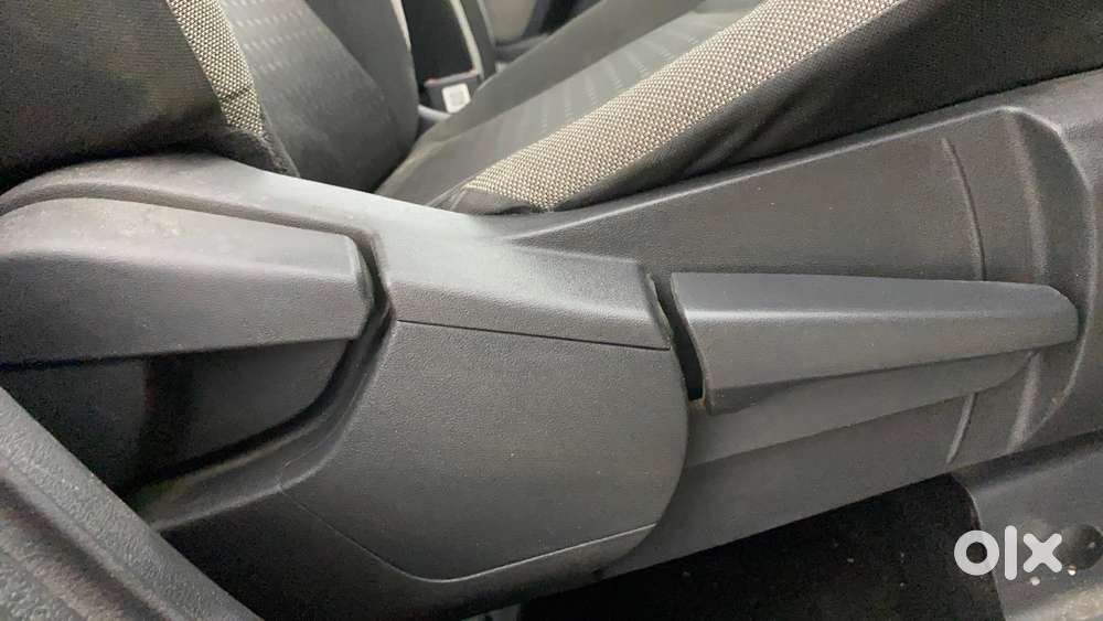 Nissan Magnite 1.0 Xv, 2022, Petrol