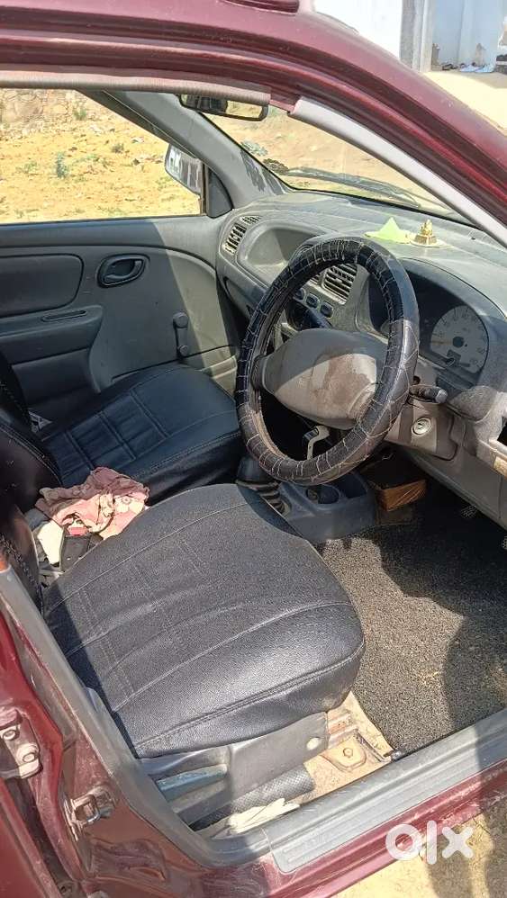 Alto 800 Wine Red Colour