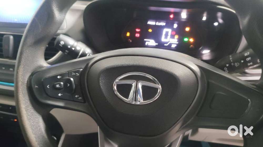 Tata Altroz Xz Plus (s) Icng, 2023, Cng & Hybrids