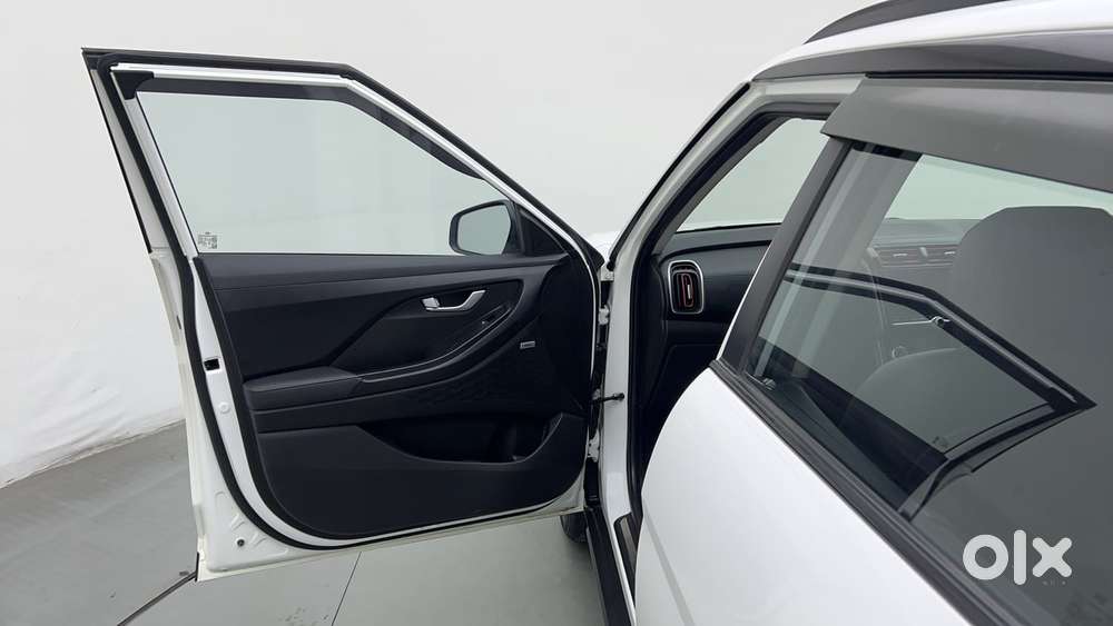 Hyundai Creta Sx (o) 1.5 Petrol Cvt Knight, 2023, Petrol