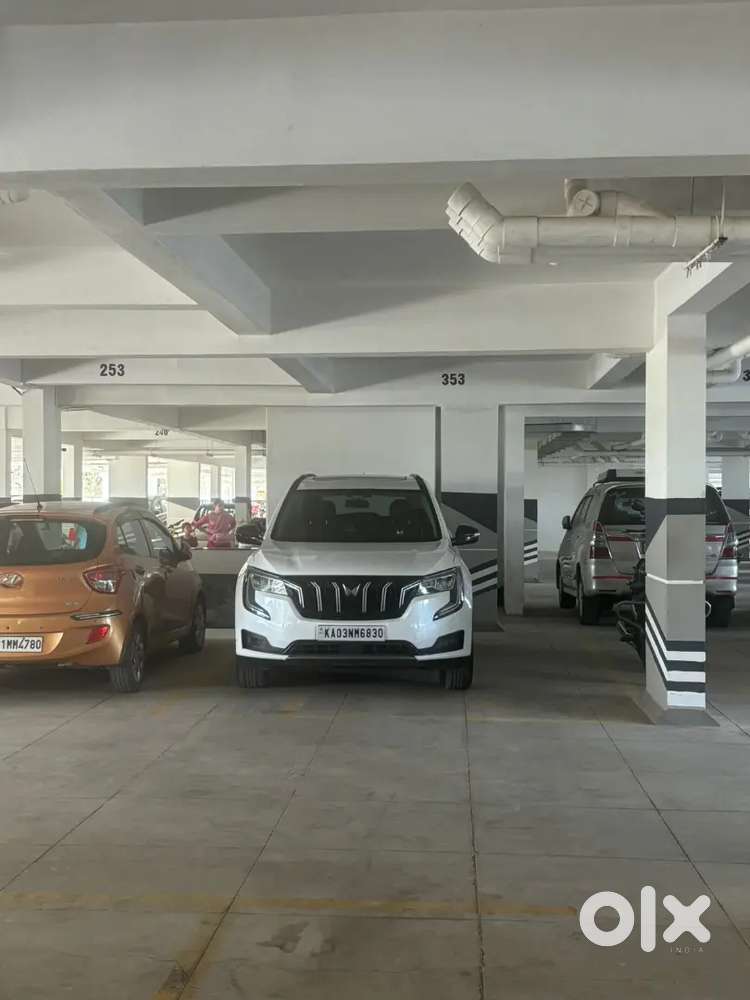 Mahindra Xuv700 2022 Petrol Good Condition