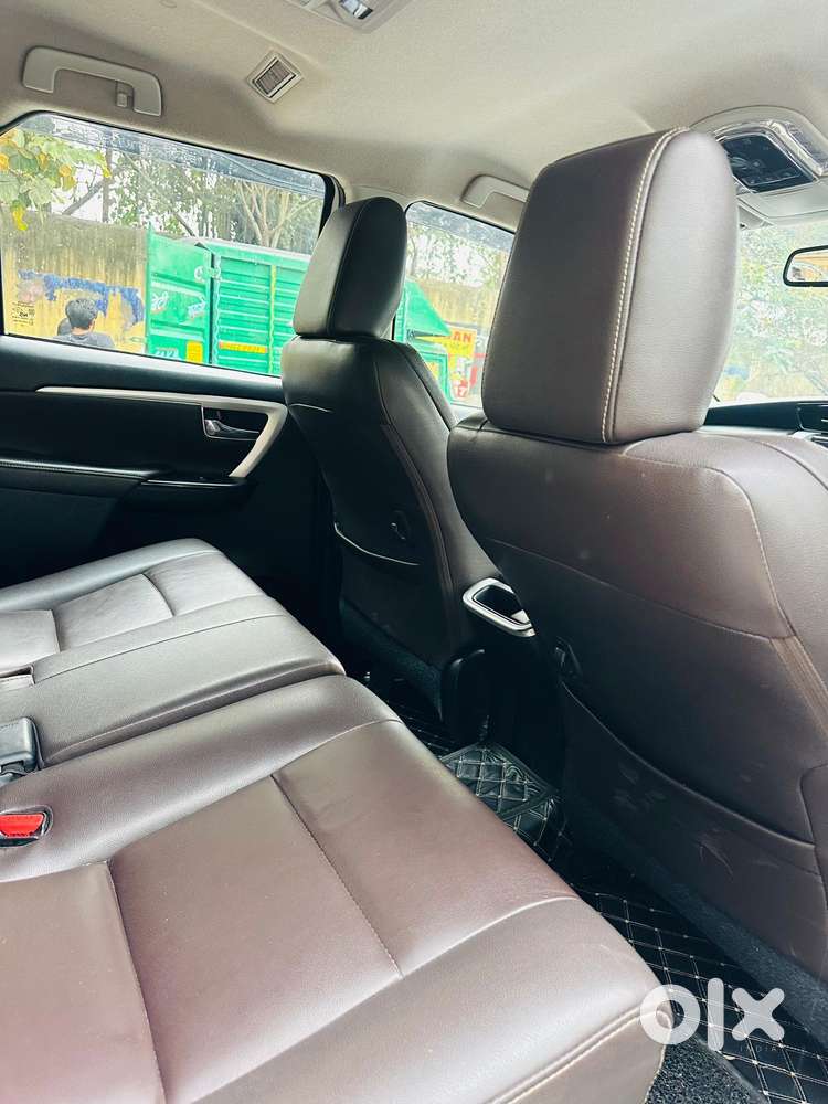 Toyota Fortuner 3.0 4x2 Automatic, 2020, Petrol