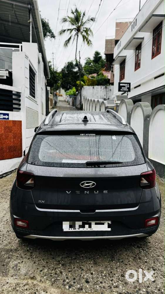 2019 Venue Sx(o) Diesel | 1st Owner | Only 32k Km | Top Model|sunroof