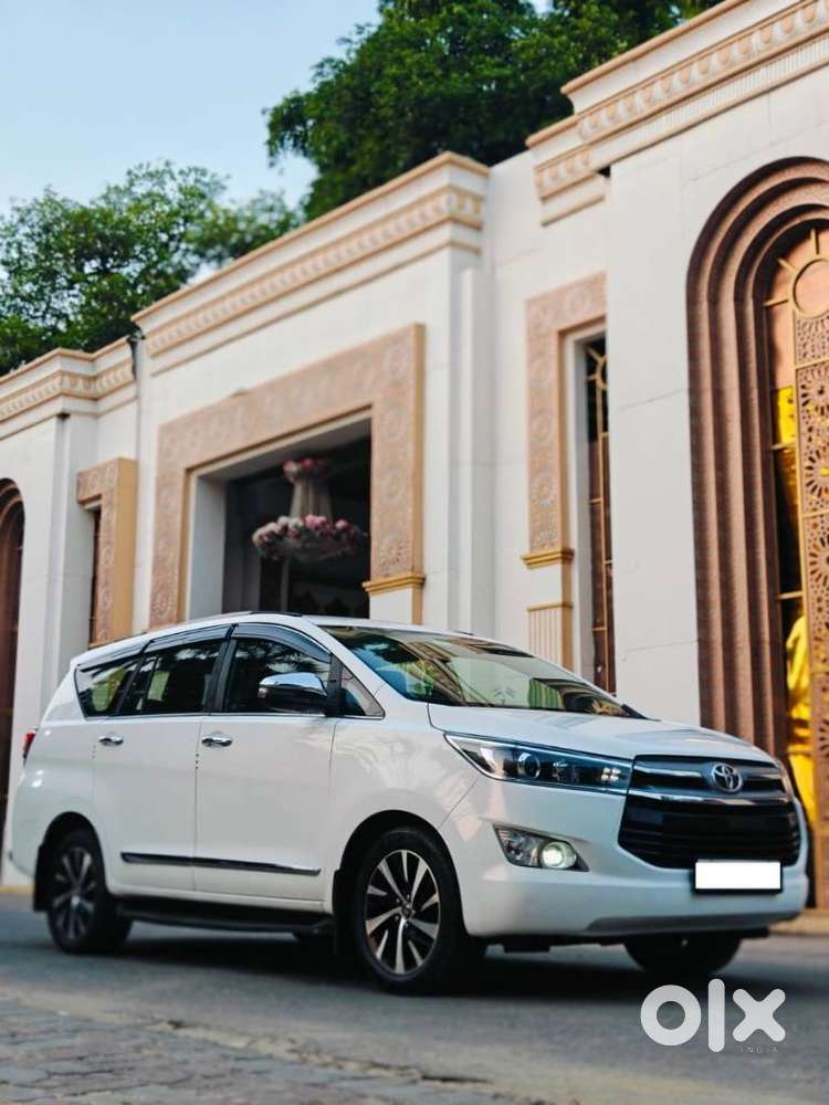 Toyota Innova Crysta 2.8z Automatic, 2018, Diesel