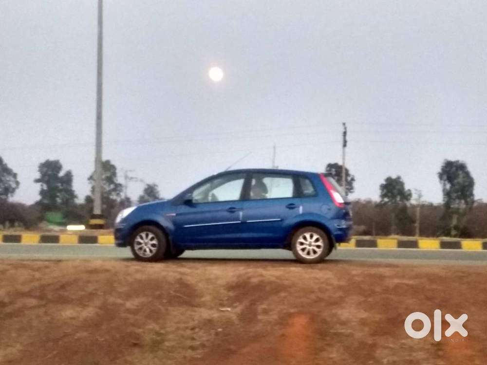 Ford Figo Titanium Duratorq 2013