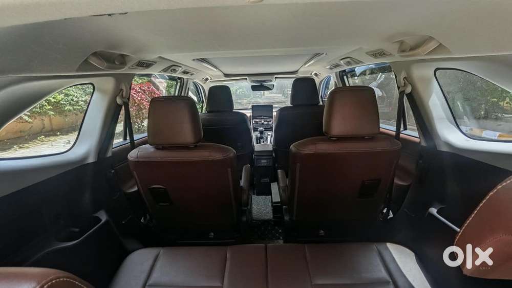Toyota Innova Hycross 2.0 Zx (o) Hybrid 7 Str, 2023, Petrol
