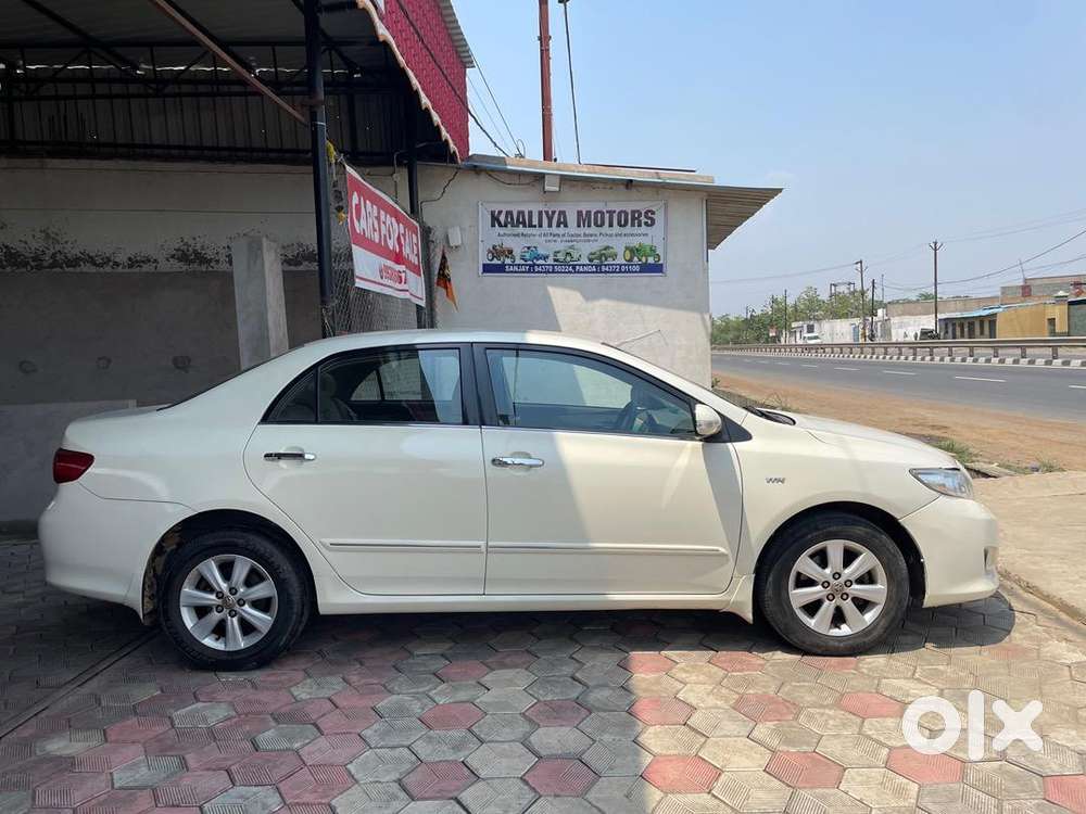 Toyota Corolla Altis  2030