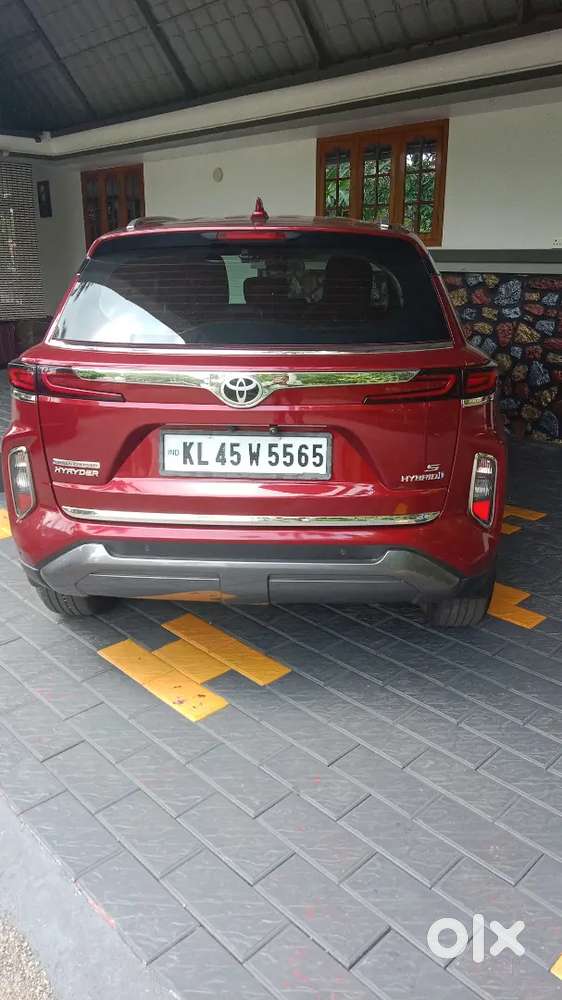 2023 Model S Hybrid Very Low Odometer 18000