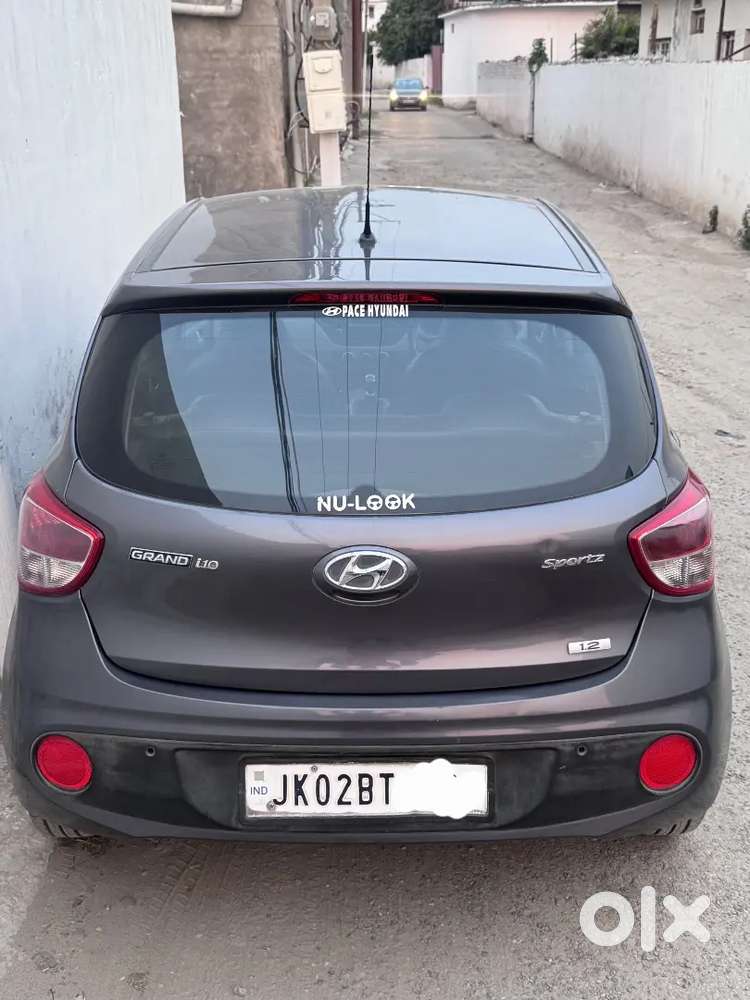 Grand I10 Sportz 1200cc 4 Cylinder Petrol