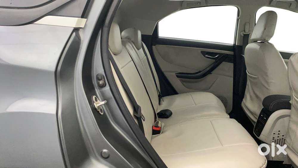 Tata Nexon 1.2 Revotron Xza Plus, 2020, Petrol