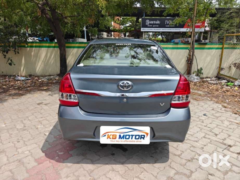 Toyota Etios 1.5 V, 2017, Petrol